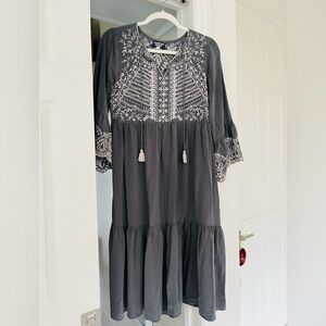 Johnny Was Embroidered Gray Midi Dress size small